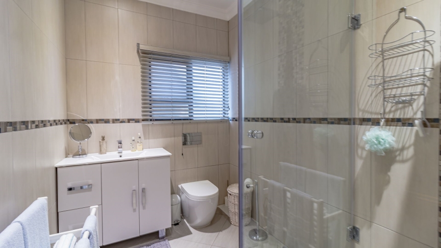 5 Bedroom Property for Sale in Oranjeville Free State